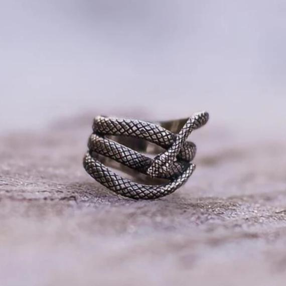 The serpent Ring