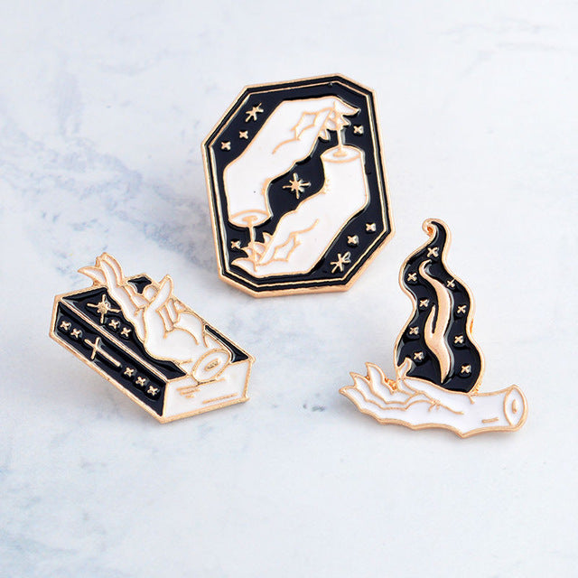 The Witch Magic Pins set