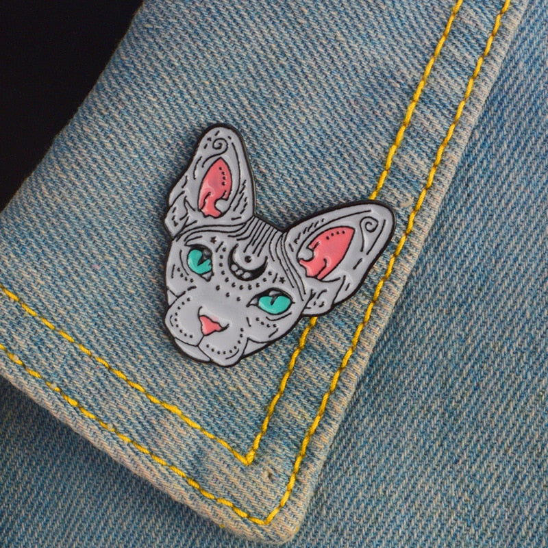 Green magic Cat eyes Brooch Enamel Pin