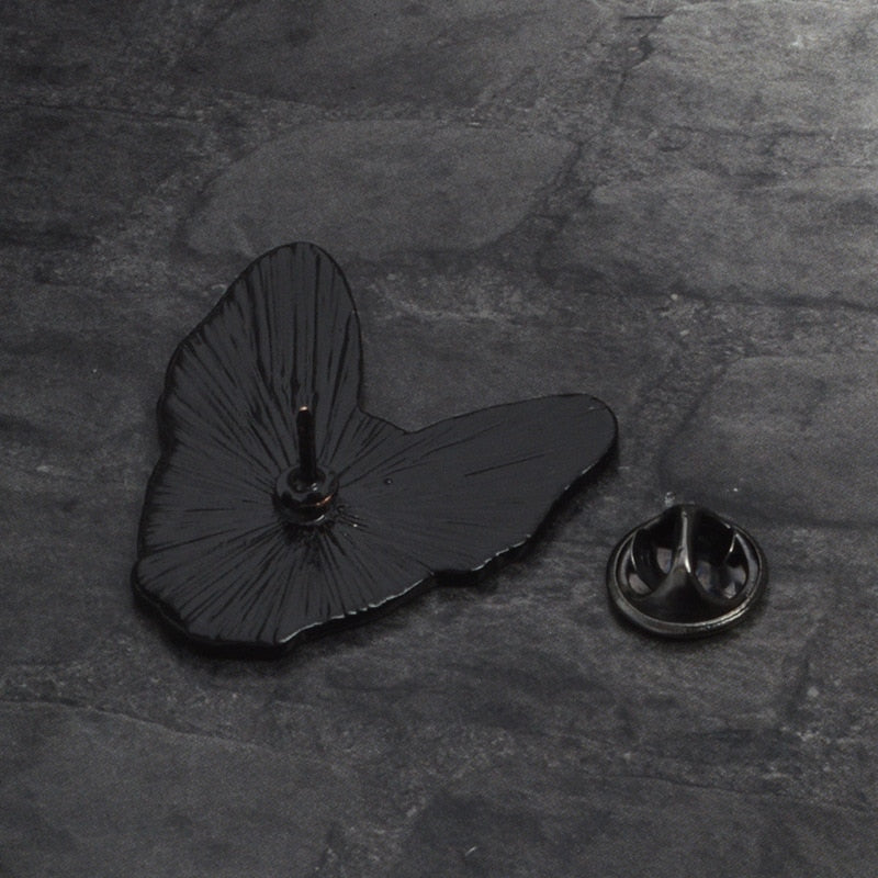 Green magic Cat eyes Brooch Enamel Pin