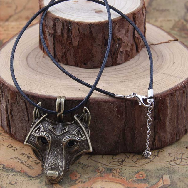 Norse Viking Wolf Head Necklace - aleph-zero