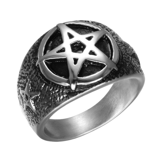 The Gold Pentagram Ring